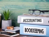 Accountants vs bookkeepers for small business: what’s the difference?